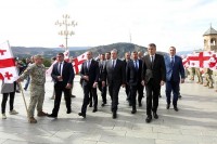 პრემიერი: აფხაზეთის ომის გმირების სულები საქართველოს შერიგების რთული პროცესის გზაზე წარუძღვებიან