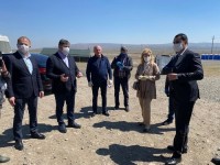 აფხაზეთის ავტონომიური რესპუბლიკის მთავრობის თავმჯდომარის მოადგილემ ქვემო ქართლში მცხოვრებ დევნილებს სასურსათო პროდუქტი გადასცა
