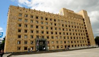 ფინანსთა მინისტრი შესაძლოა აშშ-ში მოღვაწე დავით ამაღლობელი, ეკონომიკის მინისტრი კი ნინო ჯავახაძე იყოს