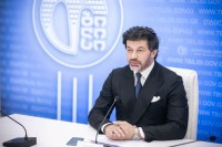  ჭავჭავაძის გამზირისა და ვეკუა-ხიზანიშვილის ქუჩების რეაბილიტაცია დასკვნით ეტაპზეა