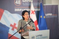 სალომე ზურაბიშვილი: დროა, გადავიდეთ ევროპულ ფორმატზე და საარჩევნო პლაკატებისთვის სპეციალური ადგილები ან სარეკლამო ბანერები გამოვიყენოთ