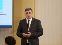 გიორგი კაკაურიძე: ჩვენ ვალი ავიღეთ იმისთვის, რომ სრულად ყოფილიყო ქვეყანა დაზღვეული როგორც ეკონომიკური კრიზისის პირობებში, ასევე, პანდემიის გაგრძელების შემთხვევაში