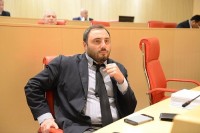 ბექა ნაცვლიშვილმა საპარლამენტო უმრავლესობა დატოვა