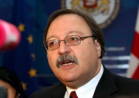 საიდან მოდის გრიგოლ ვაშაძე - „ნაცმოძრაობის“ პრეზიდენტობის კანდიდატის ტაბუდადებული საბჭოთა წარსულის შესახებ „პრაიმ-ტაიმი“სტატიას აქვეყნებს