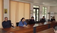 საგანგებო მდგომარეობაზე გადასვლასთან დაკავშირებით ონის მერმა თათბირი გამართა