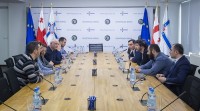 კახა კალაძე კონტრაქტორი კომპანიების ხელმძღვანელებს შეხვდა