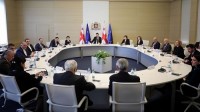 საკოორდინაციო საბჭო მოუწოდებს მოქალაქეებს, რომლებიც ბოლო 2 კვირის განმავლობაში იმყოფებოდნენ მესტიის მუნიციპალიტეტში, სიმპტომების გამოვლენის შემთხვევაში, დარეკონ 112- ზე ან მიმართონ ცხელების ცენტრებს, სადაც უფასოდ ჩაუტარდებათ Covid-19-ზე ტესტირება