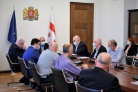 ჯანმრთელობის დაცვისა და სოციალურ საკითხთა კომიტეტი სკოლებში ექიმის ინსტიტუტის აღდგენას მხარს უჭერს