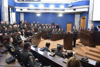 ირაკლი სესიაშვილი პარლამენტში სამეთაურო-საშტაბო კოლეჯის მსმენელებს შეხვდა
