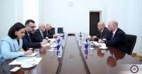 დავით ზალკალიანმა ეუთოს სპეციალურ წარმომადგენელთან ოკუპირებულ ტერიტორიებზე ე.წ. გადასასვლელების დაკეტვის საკითხი განიხილა დავით ზალკალიანმა ეუთოს სპეციალურ წარმომადგენელთან ოკუპირებულ ტერიტორიებზე ე.წ. გადასასვლელების დაკეტვის საკითხი განიხილა