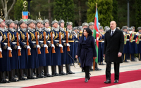 აზერბაიჯანის პრეზიდენტის სასახლეში სალომე ზურაბიშვილის დახვედრის ოფიციალური ცერემონია გაიმართა