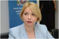 ნინო ლომჯარია: დარგის ექსპერტები მსჯელობენ, რომ ერთის მხრივ, არც დაგვიანდეს და მეორეს მხრივ, შემოტანილი იყოს ვაქცინა, რომელიც აკმაყოფილებს საერთაშორისო სტანდარტებს