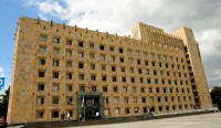 საქართველოს და აზერბაიჯანს შორის მიმოსვლა მხოლოდ ლაგოდეხისა და წითელი ხიდის  სასაზღვრო-გამშვები პუნქტებით არის შესაძლებელი