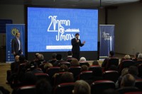  ვაკის რაიონის გამგებელმა საზოგადოებას საქმიანობის ორწლიანი ანგარიში წარუდგინა