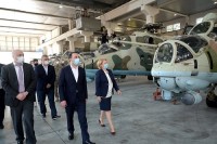ნათია თურნავამ და ირაკლი ღარიბაშვილმა საფრენი აპარატების ახალი საამწყობრო საწარმო გახსნეს 
