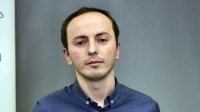 სულხან სალაძე: ეს საკითხი უნდა გადაწყდეს შსს-ში, პროკურატურაში და სასამართლოში და არა ქუჩაში