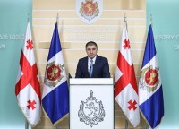პოლიციამ თბილისში 12 ბოთლი ე.წ. მოლოტოვის კოქტეილი აღმოაჩინა
