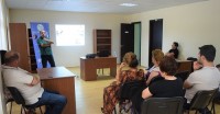 ახმეტაში ლაბორატორიული შესაძლებლობების გასაცნობად ფერემერებთან შეხვედრა გაიმართა 