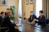 არჩილ თალაკვაძემ ევროკავშირის ელჩთან შეხვედრა გამართა     