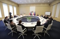 პრემიერი Covid-19-ის მართვაში ჩართული კერძო კლინიკების ხელმძღვანელებს, ჰოსპიტალური სექტორის განტვირთვის მიზნით, სასტუმროების კიდევ უფრო ეფექტურად გამოყენების მნიშვნელობასა და დამატებითი რესურსების მობილიზებაზე ესაუბრა