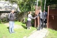 დევნილთა და განსახლების სამინისტრომ ქვემო ქართლის რეგიონში სოფლად სახლი 293 დევნილ ოჯახს შეუსყიდა