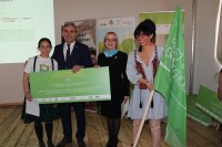 ლია გიგაური კონკურსში გამარჯვებულთა დაჯილდოებას დაესწრო