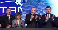 2023 წლისთვის სამხრეთის გაზის დერეფნის პროექტით საქართველო წელიწადში 1.1 მლრდ კუბურ მეტრ ბუნებრივ აირს სატრანზიტო წილის სახით მიიღებს  2023 წლისთვის სამხრეთის გაზის დერეფნის პროექტით საქართველო წელიწადში 1.1 მლრდ კუბურ მეტრ ბუნებრივ აირს სატრანზიტო წილის სახით მიიღებს