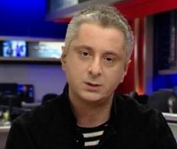 „მთავარი არხი“ „ასტრა პარკის“ შენობაში განთავსდება - „ასტრა პარკის“ მფლობელი ოფშორული კომპანიის უკან თემურ ალასანია და მისი მეგობარი ერიკ გუდისი დგანან? 
