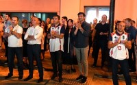 კახა კალაძემ ქართველ კალათბურთელებს ახალგაზრდებთან ერთად თბილისიდან უგულშემატკივრა 