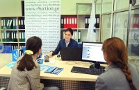 Auction.ge-ს საინფორმაციო კუთხე შემოსავლების სამსახურის სერვისცენტრში განთავსდა