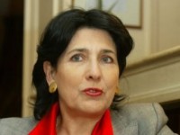 სალომე ზურაბიშვილი ახალ მთავრობას ძველი ელჩების შეცვლას ურჩევს