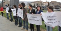 სტუდენტები პარლამენტთან აქციას გამართავენ