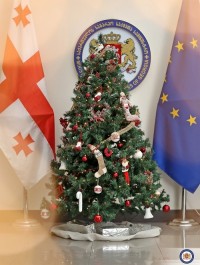 საოკუპაციო ხაზის გასწვრივ მდებარე სოფლებში მცხოვრები ბავშვისთვის საგარეო საქმეთა სამინისტრო საახალწლო შეხვედრას უმასპინძლებს