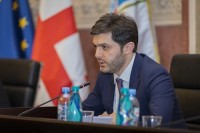 დაგეგმილი პროექტების დროულად დაწყების მიზნით მერიამ საკრედიტო ხაზის გახსნაზე საკრებულოსგან თანხმობა მიიღო