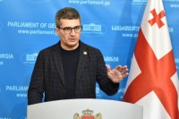  მამუკა მდინარაძე ოპოზიციას: თქვენი მოტივაციაა, რომ საარჩევნო უბნებზე ვიღაცებმა ქაოსი მოაწყონ და ამიტომ არ აწერთ მემორანდუმს ხელს