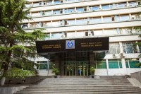 საქართველოში კრის რის ვითომდა დაგეგმილი კონცერტის ბილეთების რეალიზაციის გამო საგამოძიებო სამსახურმა ერთი პირი დააკავა