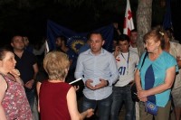 ლევან დავითაშვილი ვაზისუბნის პირველი მიკრორაიონის მოსახლეობას შეხვდა 
