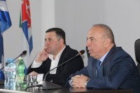პლასტიკისა და ბიოდეგრადირებადი პარკების რეგულირების წესის აღსრულებასთან დაკავშირებით შეხვედრები გაიმართა