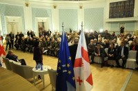 სალომე ზურაბიშვილმა ვეტერანებთან შეხვედრისას ავღანეთში დაღუპული ჯარისკაცების ხსოვნას პატივი მიაგო