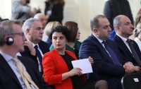 ნათია მეზვრიშვილი: დონორთა დახმარება ძალიან მნიშვნელოვანია, რადგან რეფორმები და გეგმები საკმაოდ ამბიციურია ნათია მეზვრიშვილი: დონორთა დახმარება ძალიან მნიშვნელოვანია, რადგან რეფორმები და გეგმები საკმაოდ ამბიციურია
