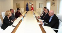 პრემიერი ლევან დადუნაშვილის მამას შეხვდა