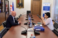 ეკა ბესელია მთავარ პროკურორს, შალვა თადუმაძეს შეხვდა